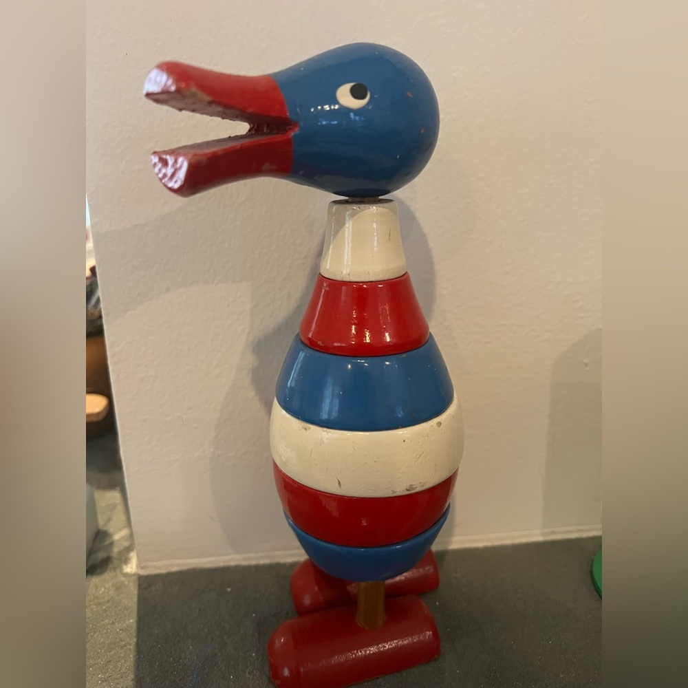 VTG Toy Wood Stacking Rings Duck Red White Blue Patriotic 7.5" Midsection Spins
